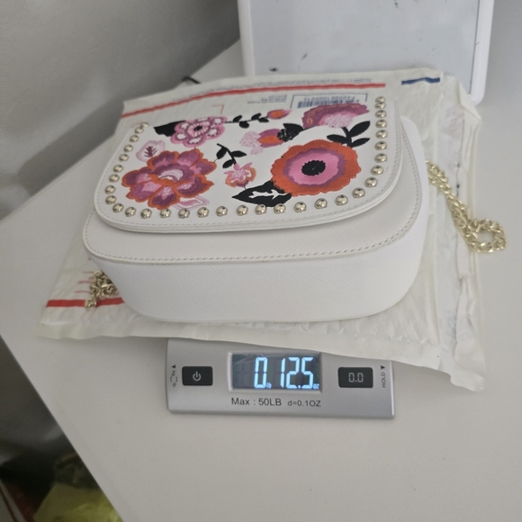 White Baby Pink Bouquet Embroidered Floral Faux Leather Gold Chain  Flap Closure - Picture 10 of 12